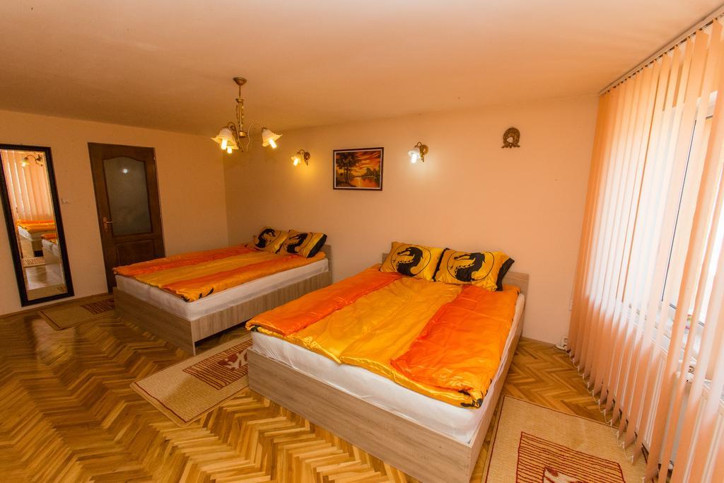 Casa Tudor Turda Room photo